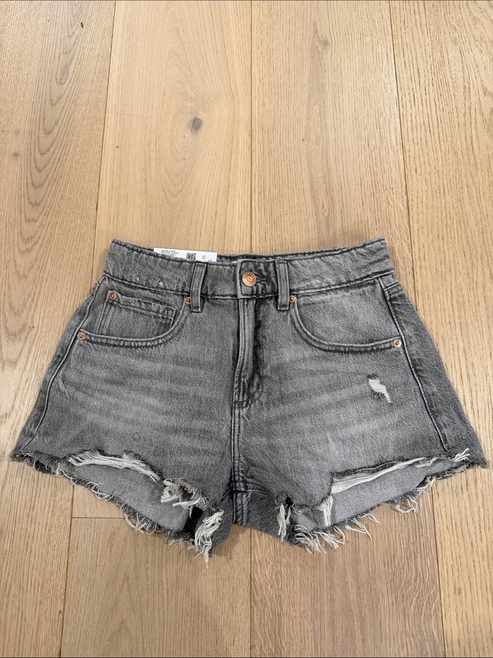 NWT Garage Women's Gray Distressed Denim Shorts Size 23 / 00